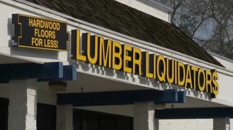 Lumber Liquidators Holdings Inc. Shares Plunge 21% i...