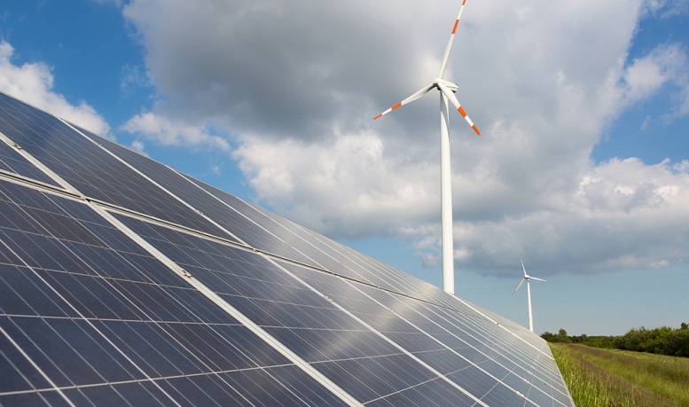 Alternative Energy Shines on Renewed Hopes, Investments