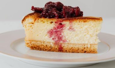 Why You Should Keep Cheesecake Factory Stock in Your...