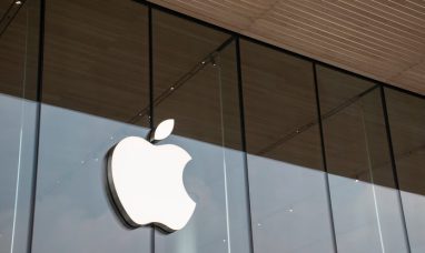 Apple Stock Dips Despite Earnings Beat Due to Slowin...