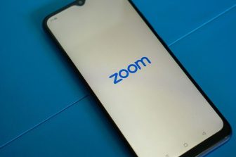 Zoom’s Q3 Earnings Surpass Estimates with Robust Customer Growth