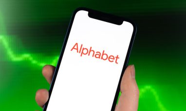 Alphabet Exceeds Q4 Earnings Expectations with YoY R...