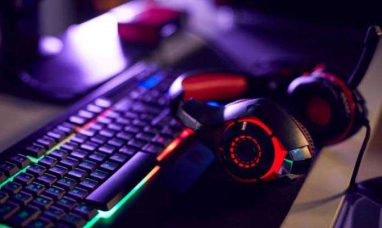 Experience Next-level Gaming with Hisense PX3-PRO: T...