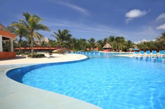 Sunwing Vacations extends Boxing Day offering more ways to save and play at hundreds of resorts in the tropics