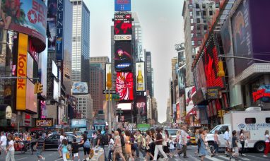 Hisense Tops Global Large-Screen TV Market, Pioneers...