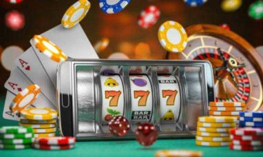 LA ROCHE-POSAY TEAMS UP WITH GLOBAL GAMING PHENOMENO...