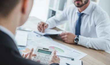 ASHFORD HOSPITALITY TRUST ANNOUNCES AGREEMENTS TO SE...