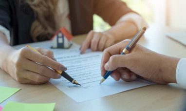 Canada and BC announce funding for 390 homes in Vanc...