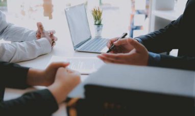 Zillow report: Online research now shapes how most a...