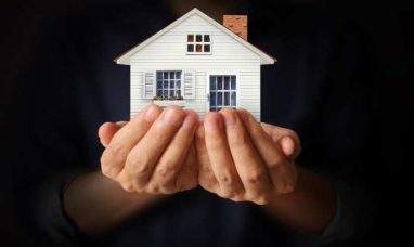 In HelloNation, Luxury Real Estate Expert Jud Whitlo...