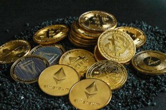 Binance Exchange Launches bStocks Tokenized Securities: 1:1 Backing and 24/7 Trading