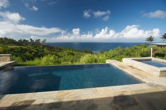 Club Offers for Travel Enthusiasts in Canada